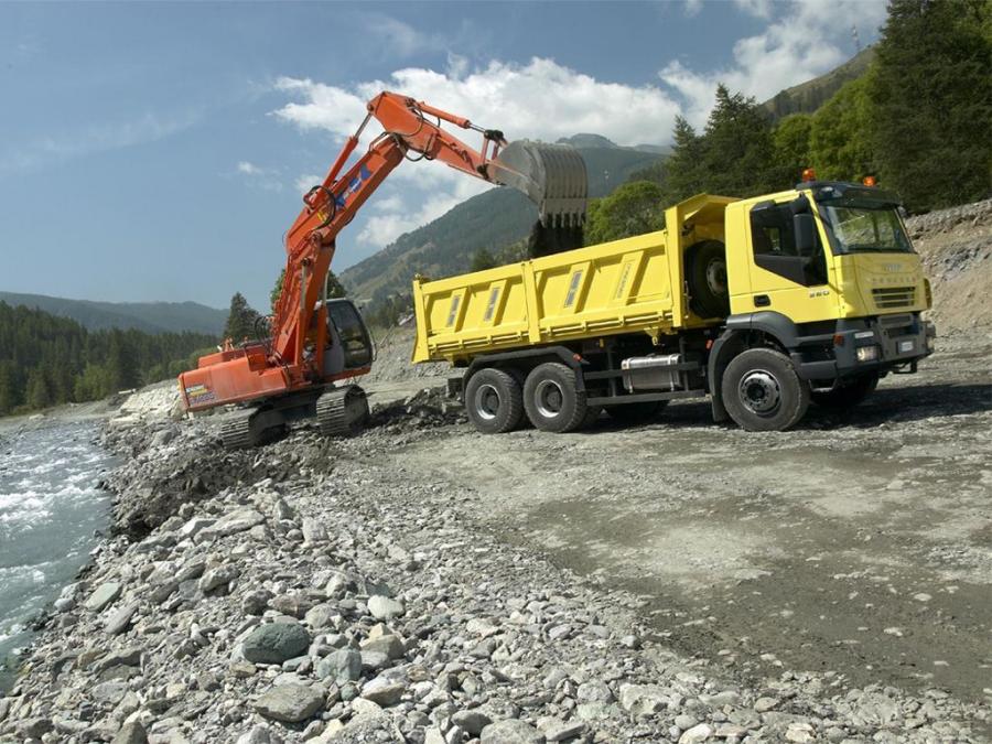  Iveco Trakker 6x4 2004 года  (фото 10 из 10)